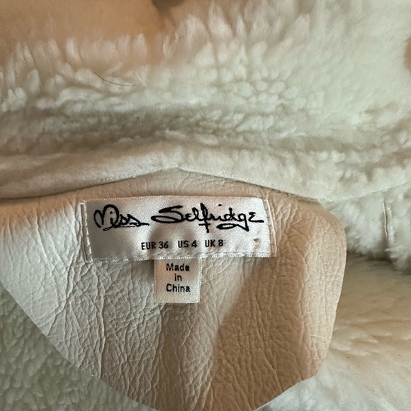 White leather and fur jacket - Picture 4 of 8